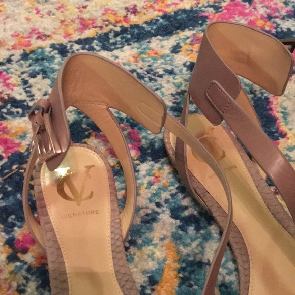 Snakeskin flats size 8 - Picture 2 of 4